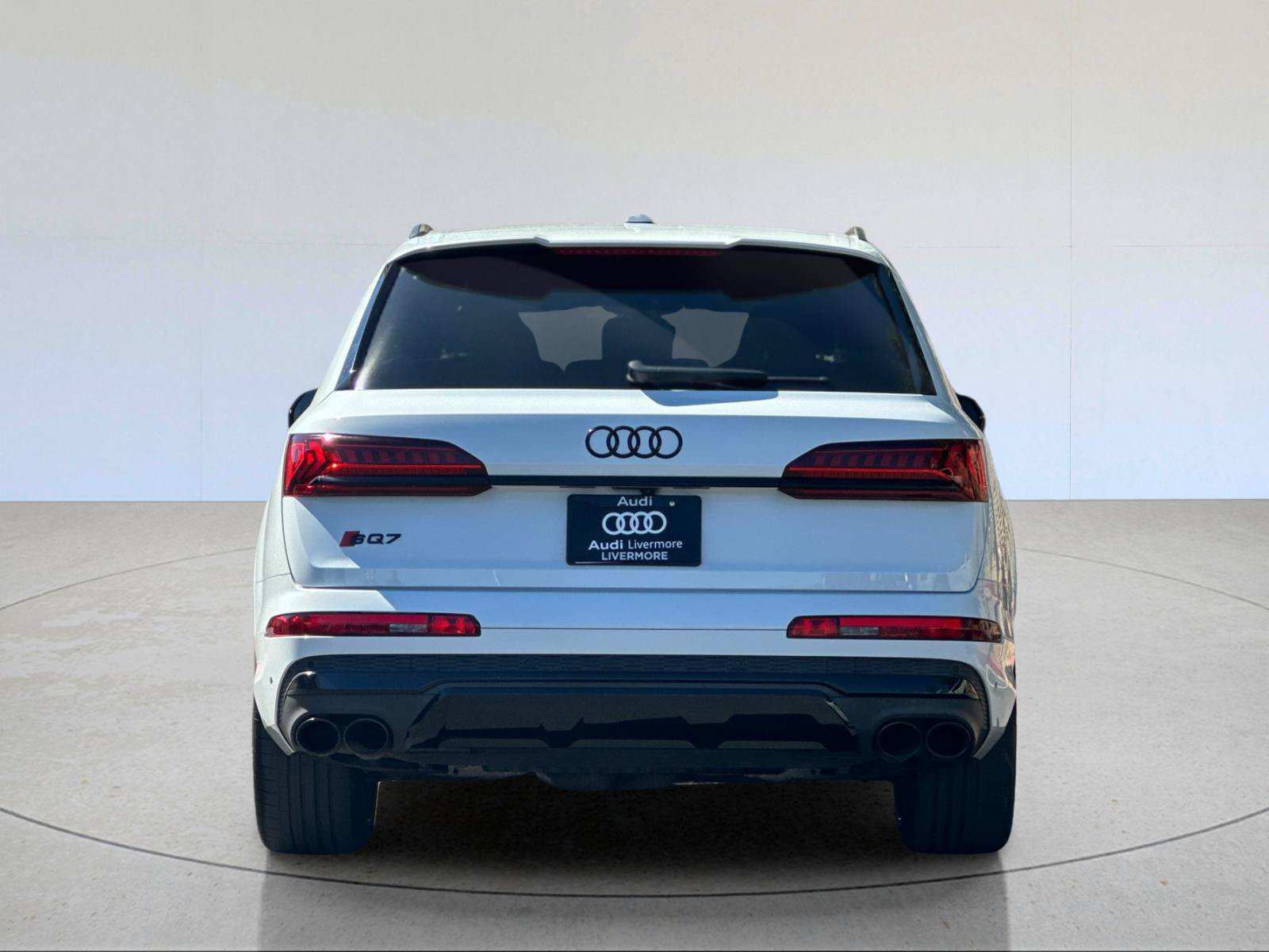 Used 2023 Audi SQ7 Prestige w/ Prestige Package AWD/4WD image 5