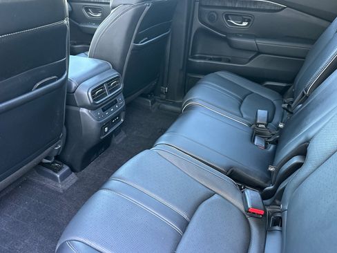 Used 2024 Honda Pilot Elite image 28