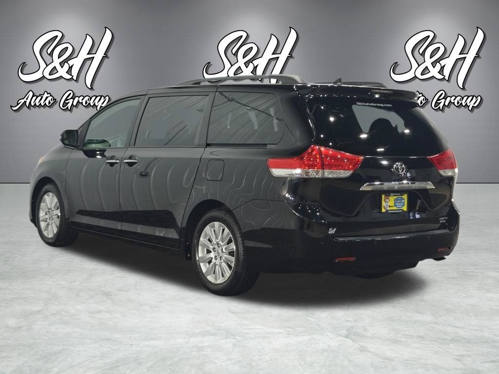 Used 2013 Toyota Sienna Limited w/ Premium Pkg AWD/4WD image 19