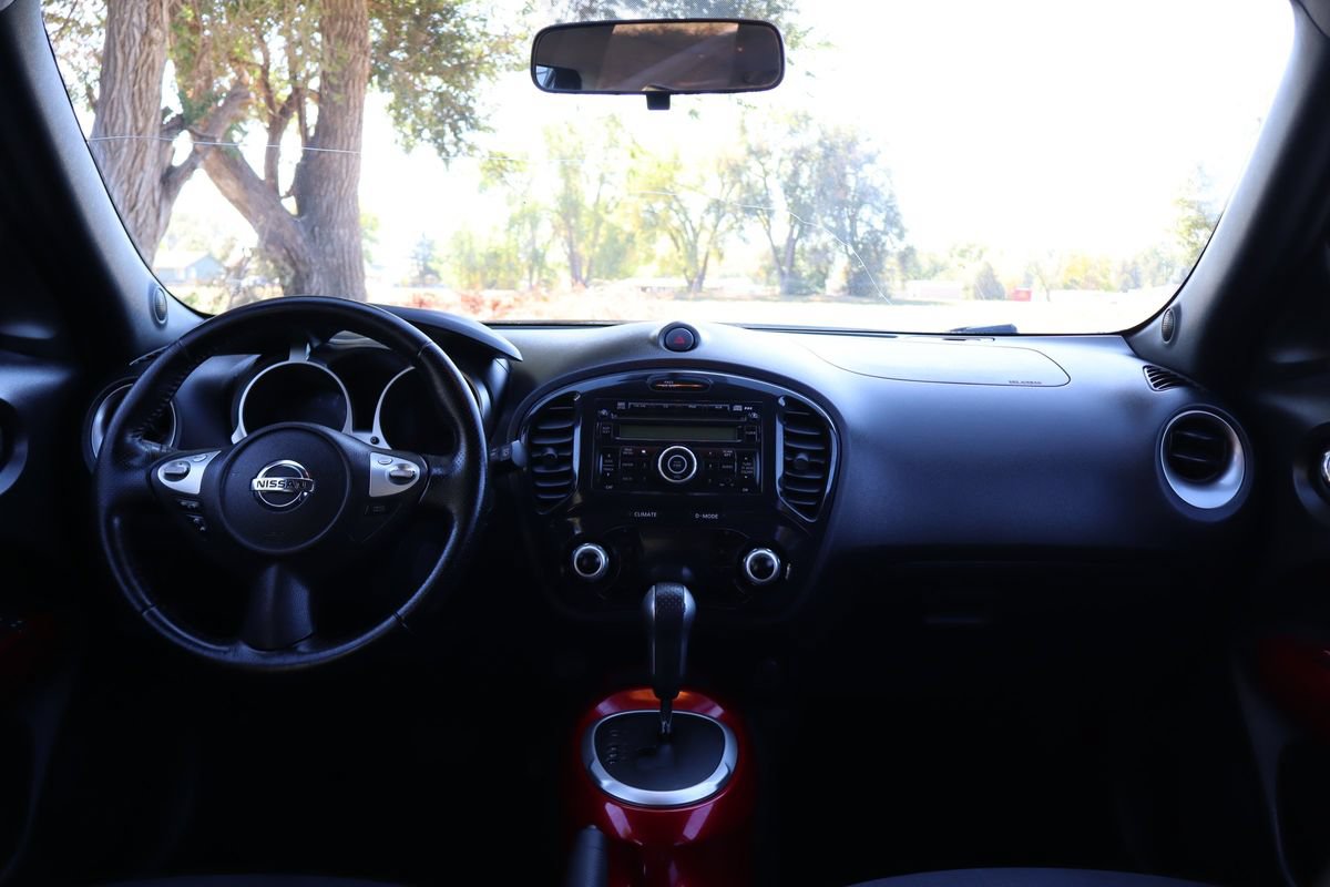 Used 2012 Nissan Juke SV AWD/4WD image 16