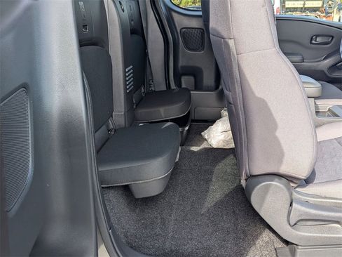 Used 2024 Nissan Frontier S w/ Technology Package image 22