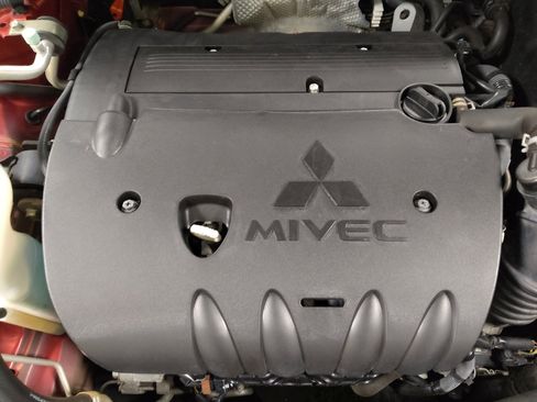 Used 2017 Mitsubishi Lancer ES image 30