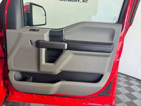 Used 2016 Ford F150 XLT RWD image 26