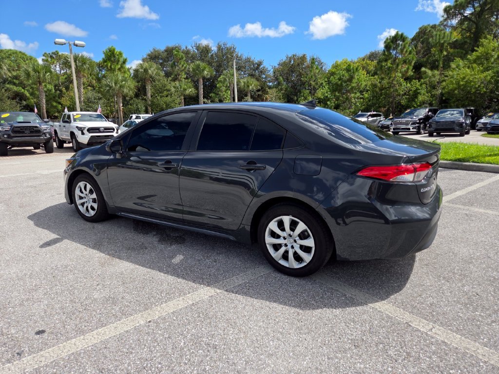Used 2024 Toyota Corolla LE FWD image 9