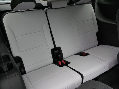 New 2026 Chevrolet Traverse High Country image 27