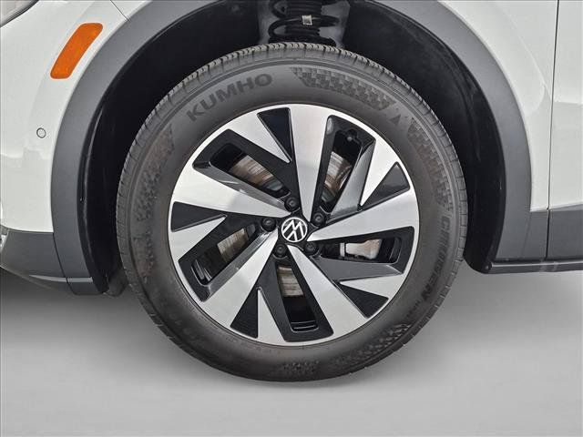 Used 2023 Volkswagen ID.4 Pro AWD/4WD image 26