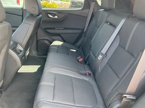 Used 2023 Chevrolet Blazer LT w/ Midnight/Sport Edition FWD image 16