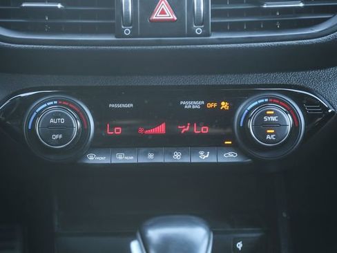 Used 2023 Kia Forte GT-Line w/ GT-Line Premium Package image 14