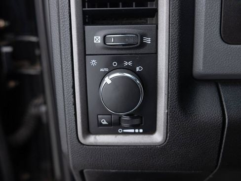 Used 2014 RAM 1500 Tradesman w/ Popular Equipment Group AWD/4WD image 39