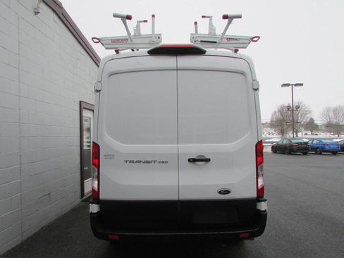 Used 2023 Ford Transit 250 Medium Roof image 3