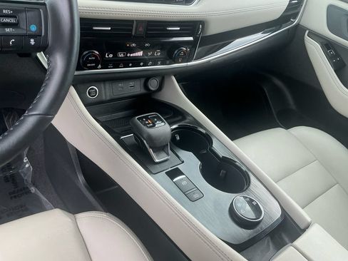 Used 2023 Nissan Rogue SL w/ SL Premium Package AWD/4WD image 12
