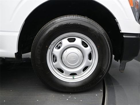Used 2022 Ford F150 XL w/ Trailer Tow Package image 16