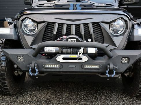 Used 2018 Jeep Wrangler Unlimited Rubicon w/ Dual Top Group image 9