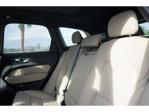 New 2026 Volvo XC60 B5 Plus w/ Protection Package Premier image 19