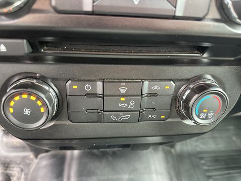Used 2017 Ford F150 XL w/ Equipment Group 101A Mid AWD/4WD image 24