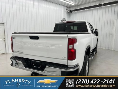 Used 2025 Chevrolet Silverado 2500 LT AWD/4WD image 3