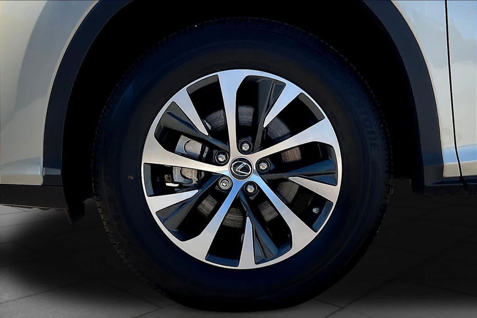 Used 2021 Lexus RX 350 FWD w/ Accessory Package image 11