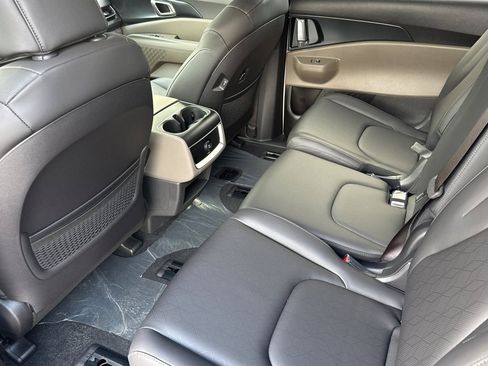 New 2026 Kia Carnival LXS image 12