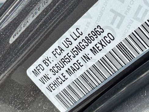 Used 2022 RAM 2500 Laramie AWD/4WD image 36