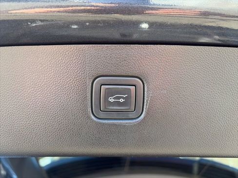 Used 2022 Chevrolet Blazer Premier w/ Enhanced Convenience Package image 33