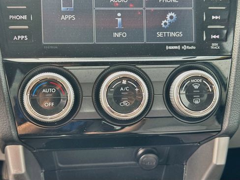 Used 2017 Subaru Forester 2.5i Premium w/ Popular Package #2A AWD/4WD image 13