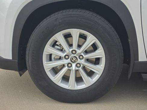 New 2026 Toyota Grand Highlander AWD Hybrid image 10