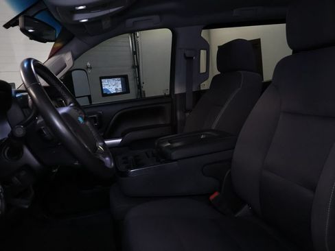 Used 2018 Chevrolet Silverado 1500 LT w/ All Star Edition AWD/4WD image 10
