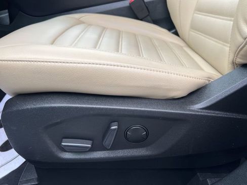 Used 2024 Ford Edge SEL w/ Convenience Package image 24