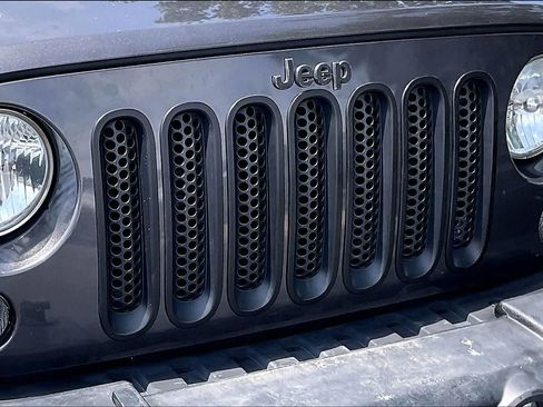 Used 2016 Jeep Wrangler Sport w/ Quick Order Package 24S AWD/4WD image 29