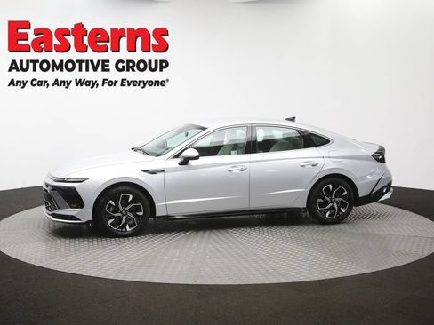 Used 2025 Hyundai Sonata SEL FWD image 59