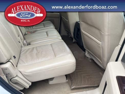 Used 2013 Ford Expedition XLT image 18