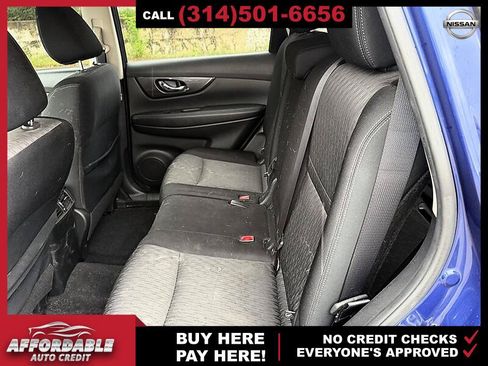 Used 2020 Nissan Rogue SV FWD image 11