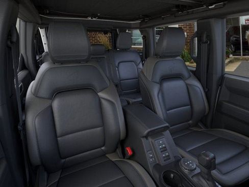 New 2025 Ford Bronco Outer Banks AWD/4WD image 35