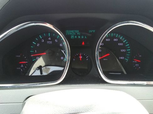 Used 2012 Chevrolet Traverse LS image 17