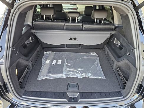 Used 2025 Mercedes-Benz GLB 250 image 25