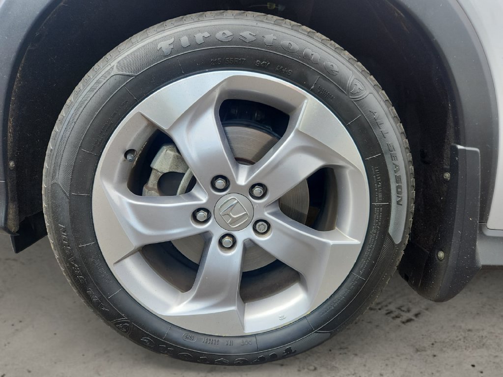 Used 2017 Honda HR-V EX image 9