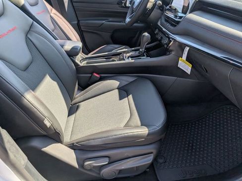 New 2026 Jeep Compass Trailhawk image 31