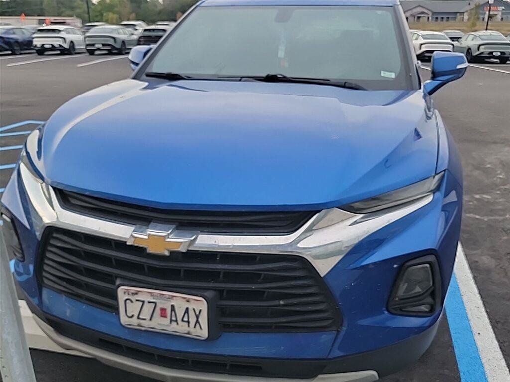 Used 2019 Chevrolet Blazer LT FWD image 2
