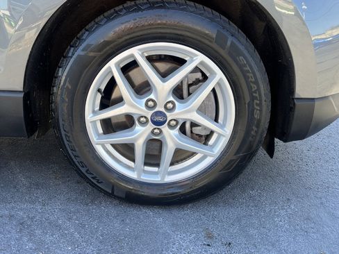 Used 2022 Ford Edge SEL image 9