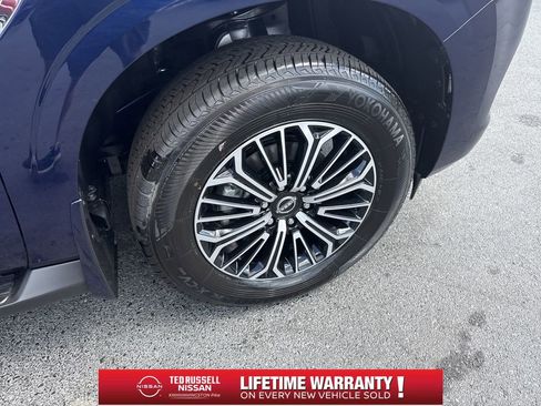 New 2025 Nissan Armada Platinum w/ Convenience Package image 22