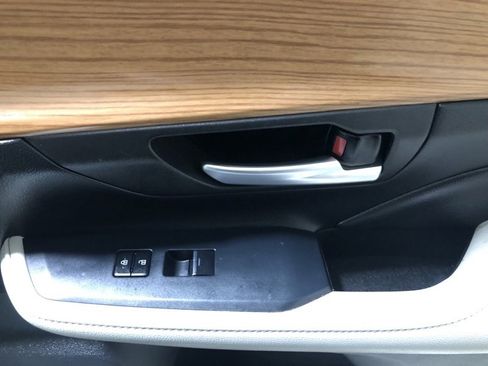 Used 2024 Toyota Grand Highlander Limited image 15