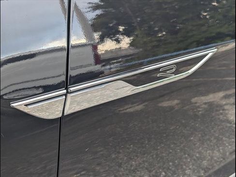 Used 2024 Volkswagen Atlas SEL Premium R-Line image 21