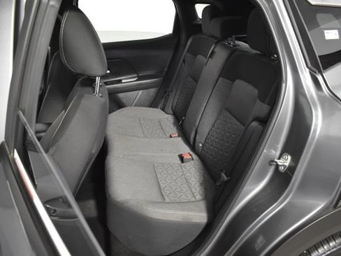 Used 2025 Nissan Kicks SV AWD/4WD image 25