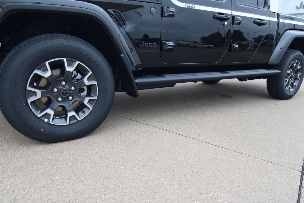 New 2026 Jeep Gladiator Sport AWD/4WD image 10