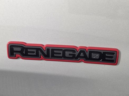 Used 2020 Jeep Renegade Trailhawk w/ UConnect 8.4 Nav Group AWD/4WD image 30