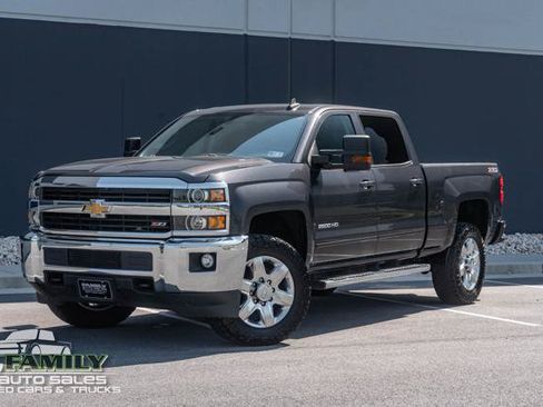 Used 2015 Chevrolet Silverado 2500 LT w/ LT Convenience Package AWD/4WD image 1