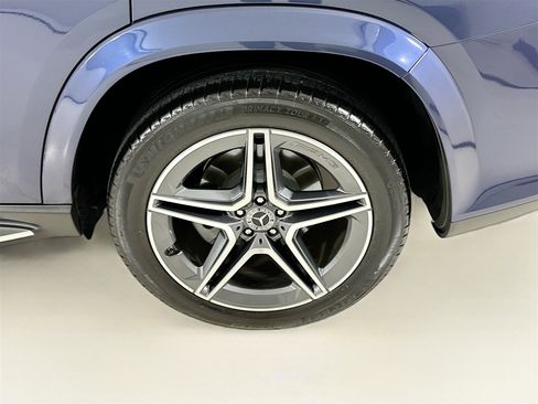 Certified 2024 Mercedes-Benz GLS 450 4MATIC image 36