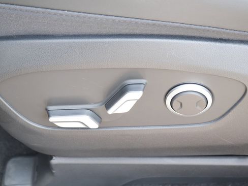 New 2026 Hyundai Ioniq 9 SEL image 17