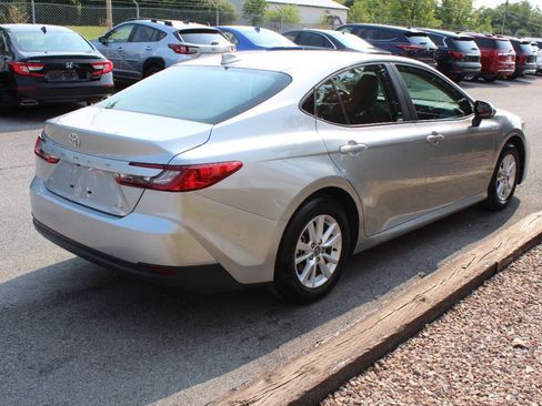 Used 2025 Toyota Camry LE w/ Convenience Package AWD/4WD image 6