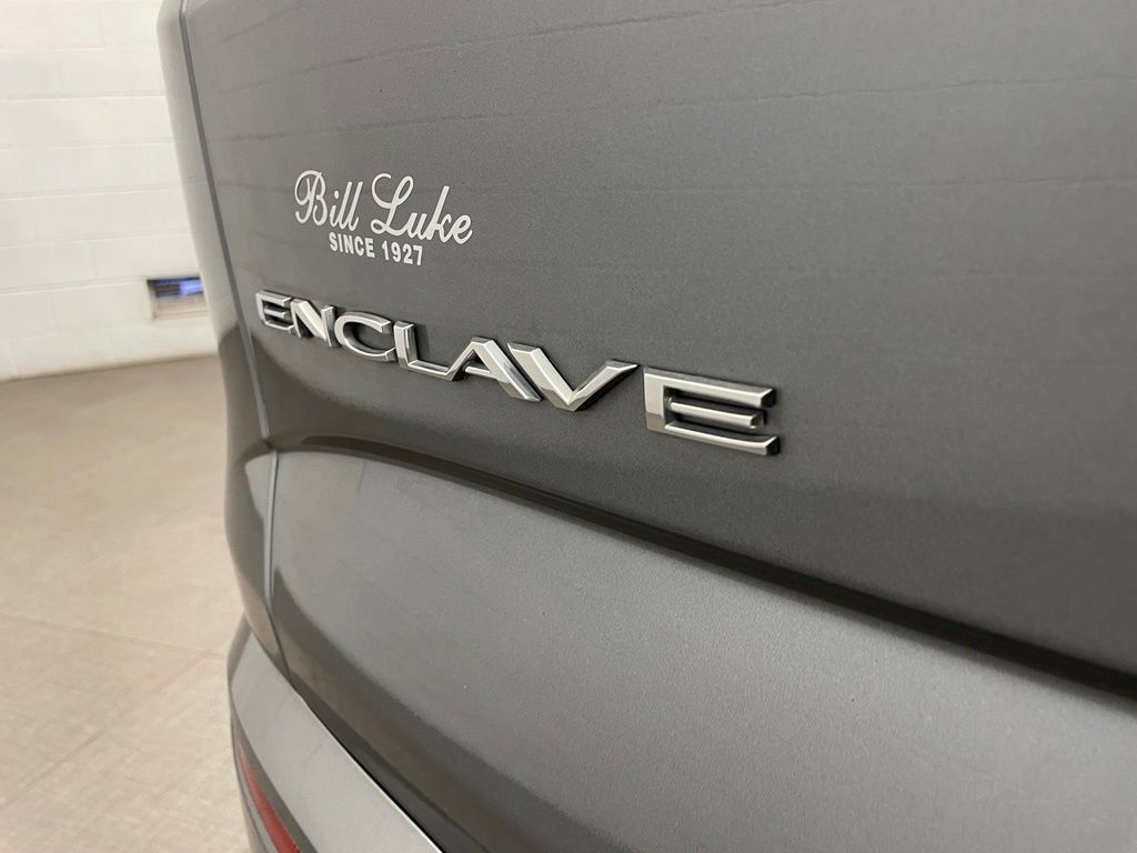 Used 2020 Buick Enclave Avenir w/ Avenir Technology Package FWD image 8
